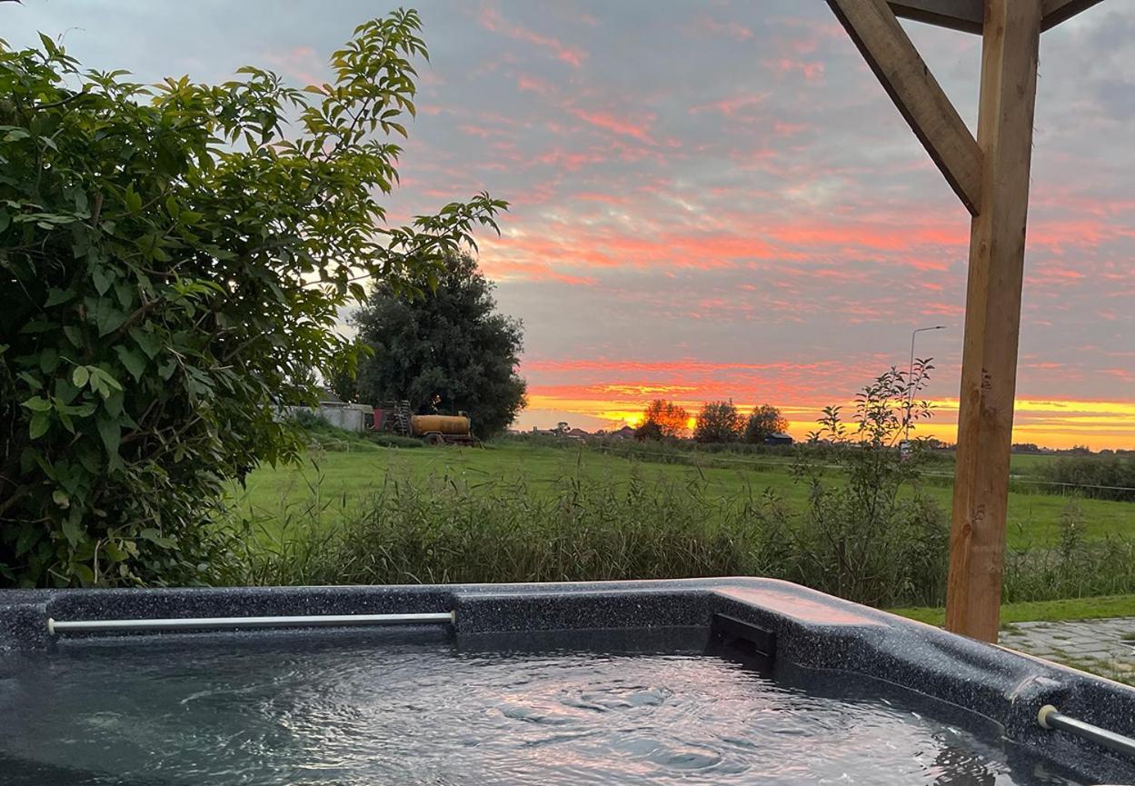 Bed & Breakfast Vannienke Tersoal ภายนอก รูปภาพ